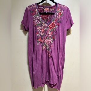 Johnny Was Lilac Embroidered Short Sleeve Dress Size M